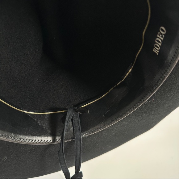 Rodeo Festival Western Black Wool Felt Hat With Concho Band - Picture 8 of 11